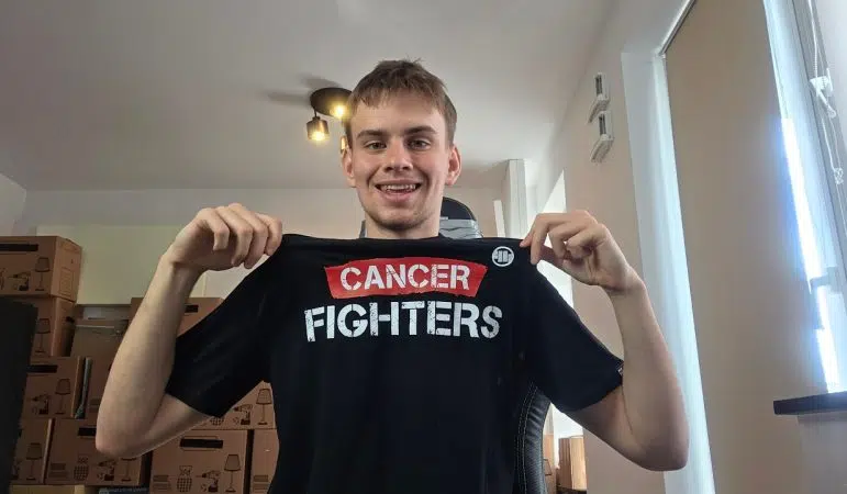 Łatwogang (Piotr Hancke) – twórca rekordowej transmisji charytatywnej na YouTube dla fundacji Cancer Fighters.